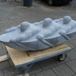 Roeiers. Bovenkant Belg. hardsteen Egmond